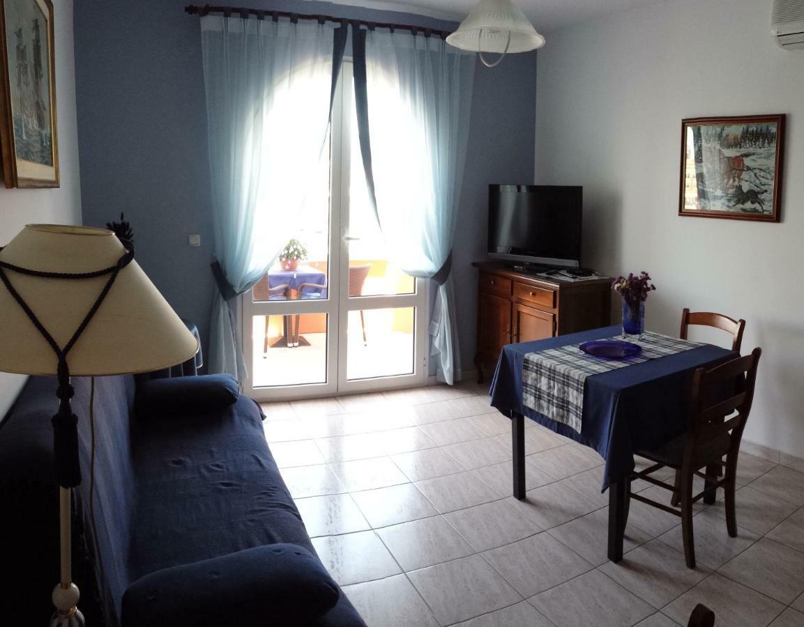 Vila "Mare" Banjol Exterior photo