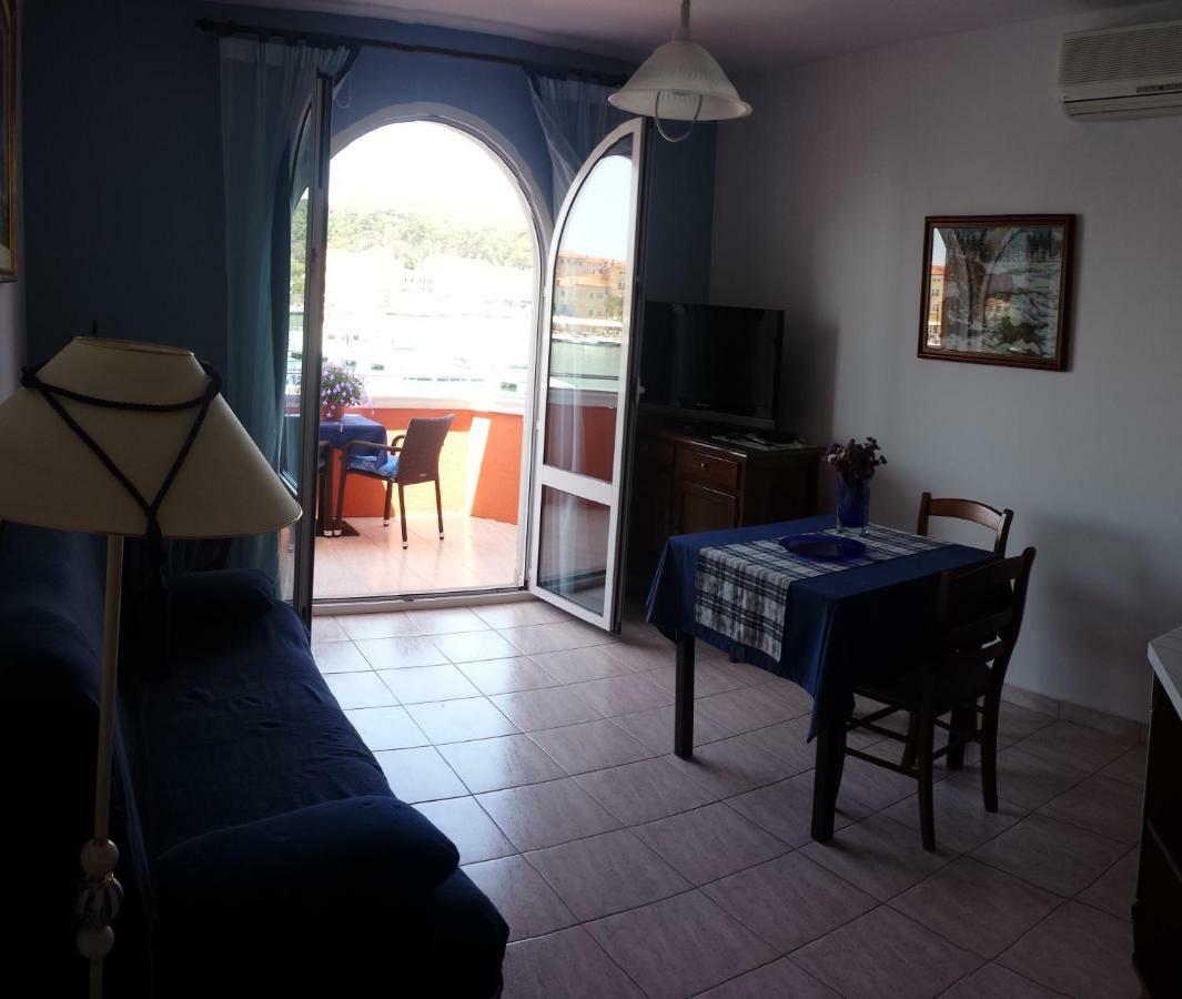 Vila "Mare" Banjol Exterior photo